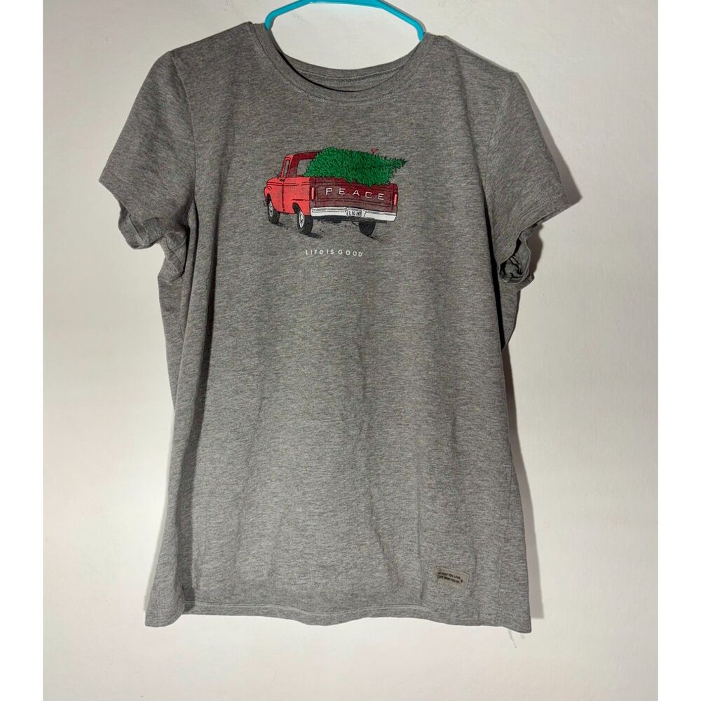 Life Is Good Crusher Tee Women L Gray Red Truck Christmas Tree Peace T-Shirt
